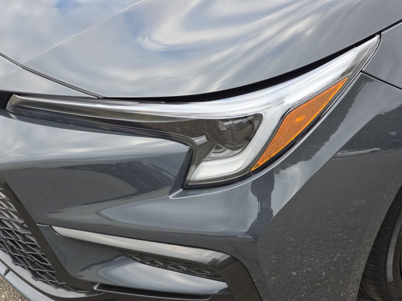 Used 2025 Toyota Corolla SE image 37