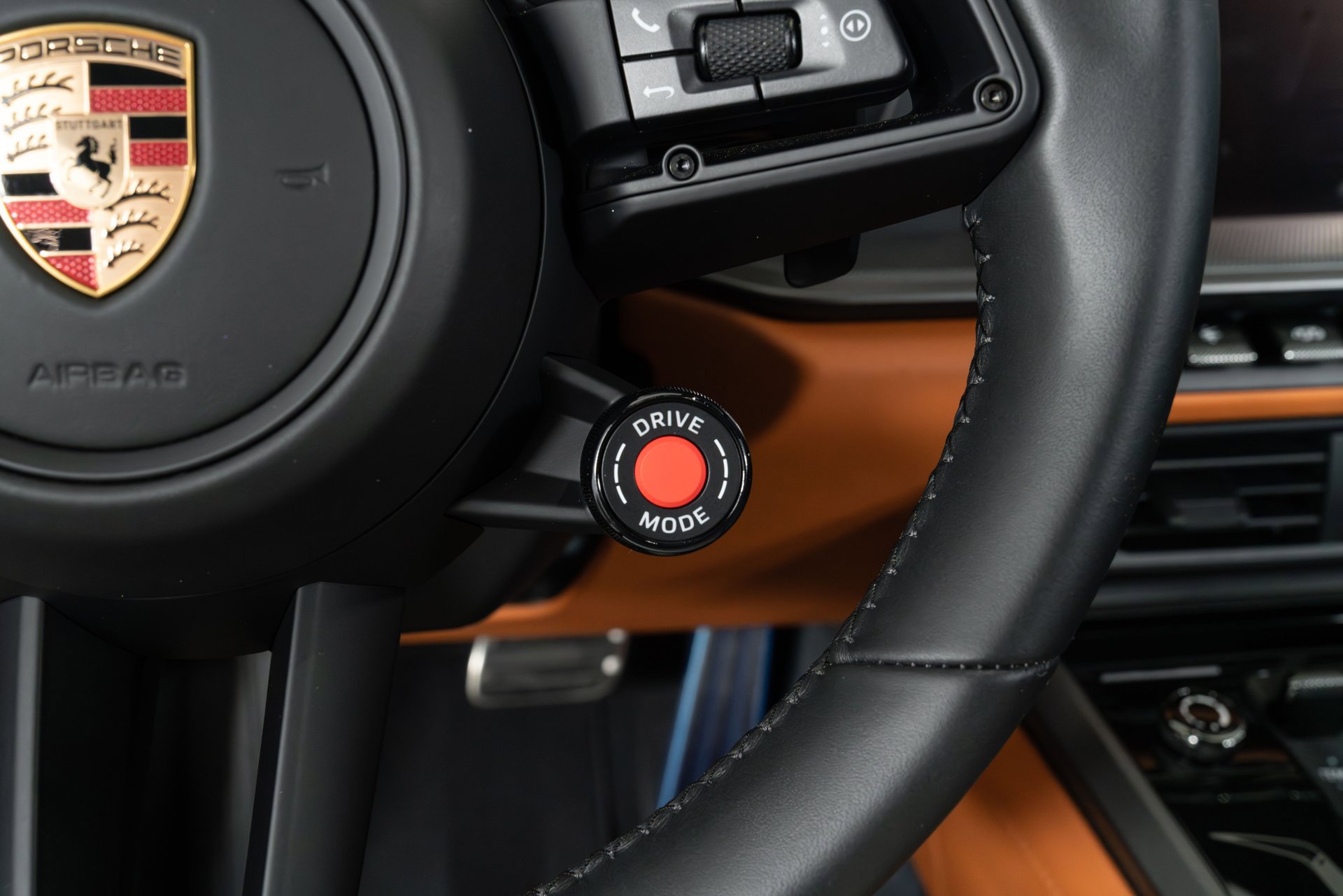 Used 2025 Porsche 911 Carrera S image 25