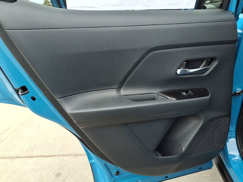 New 2027 Nissan Kicks SR AWD/4WD image 36