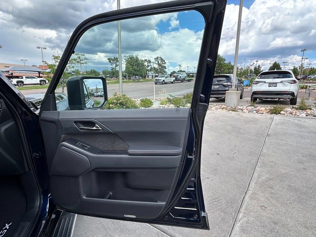 Used 2024 Lexus GX 550 AWD/4WD image 32
