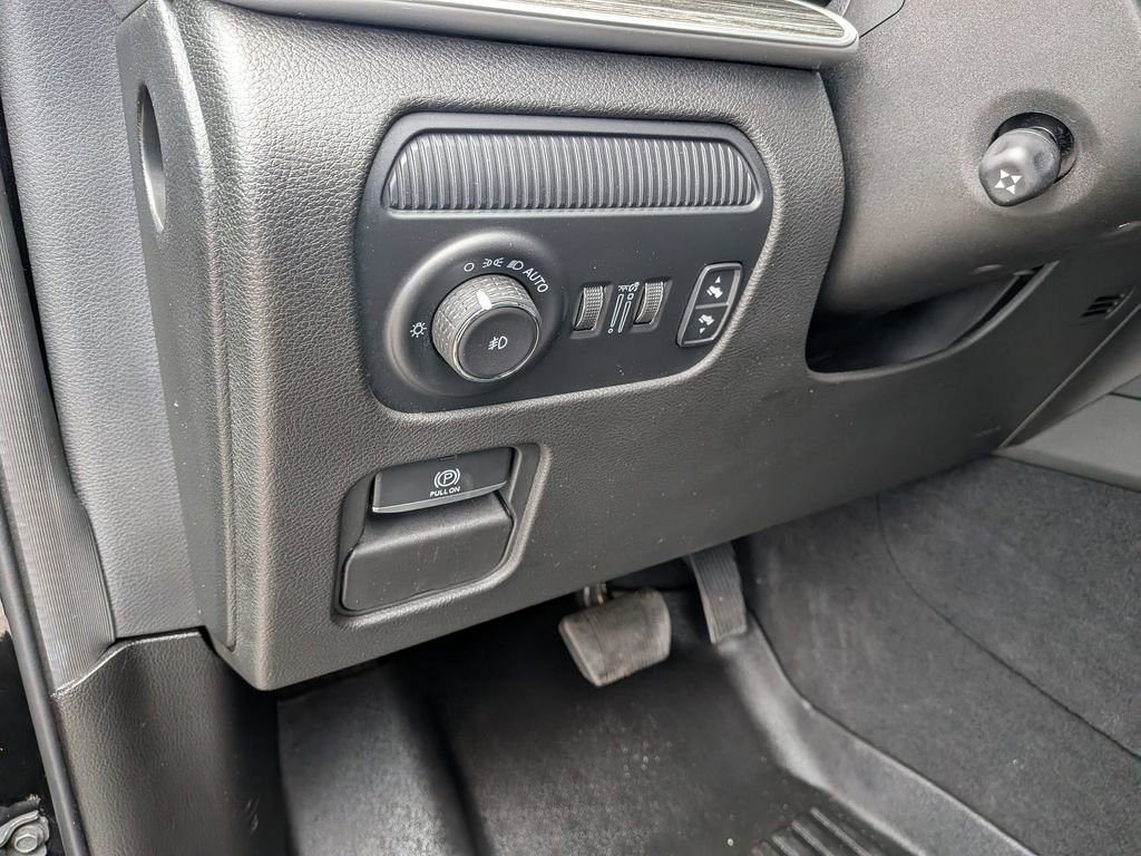 Used 2022 Jeep Wagoneer Series II w/ Convenience Group I image 15