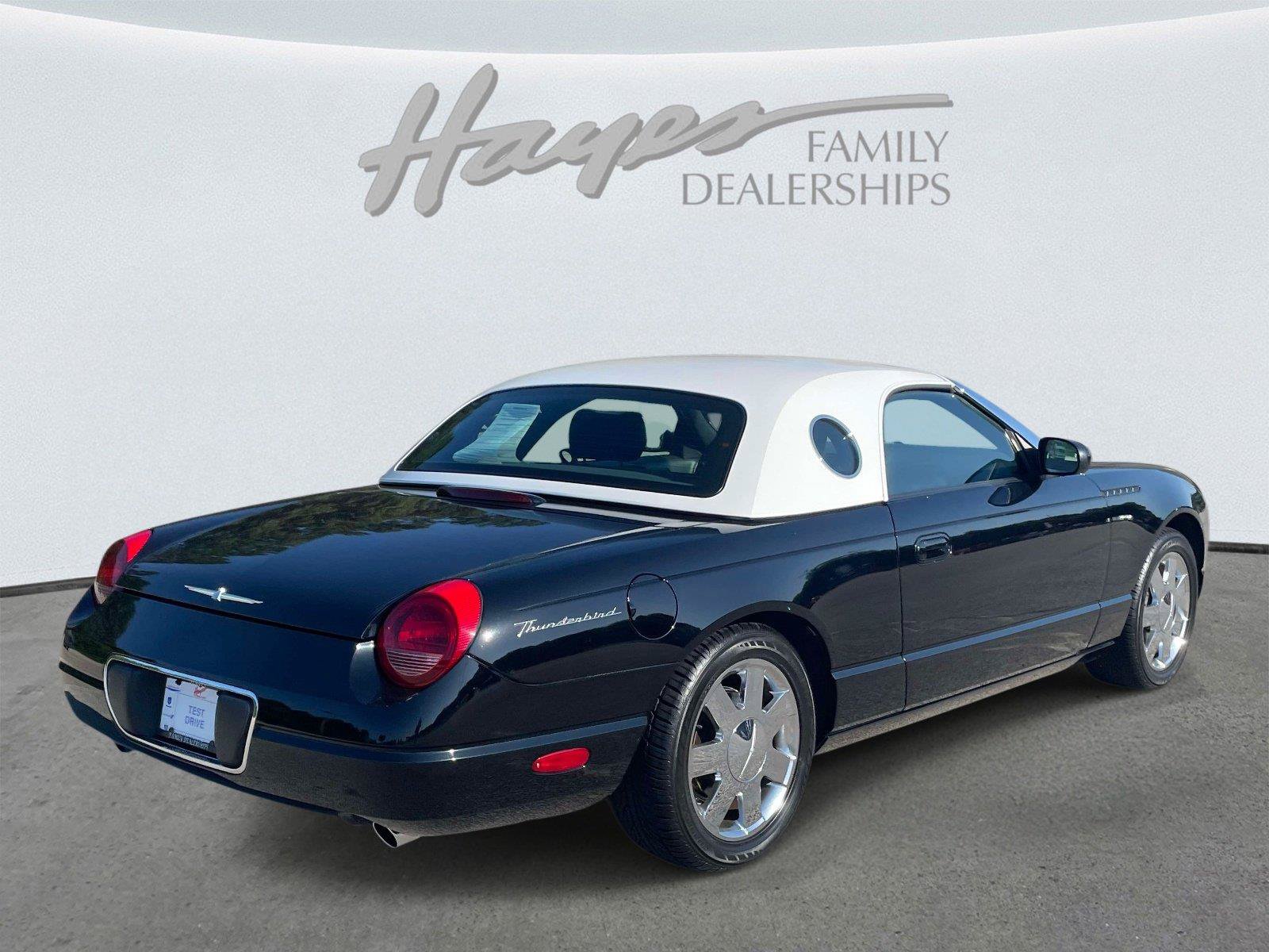 Used 2002 Ford Thunderbird RWD image 3