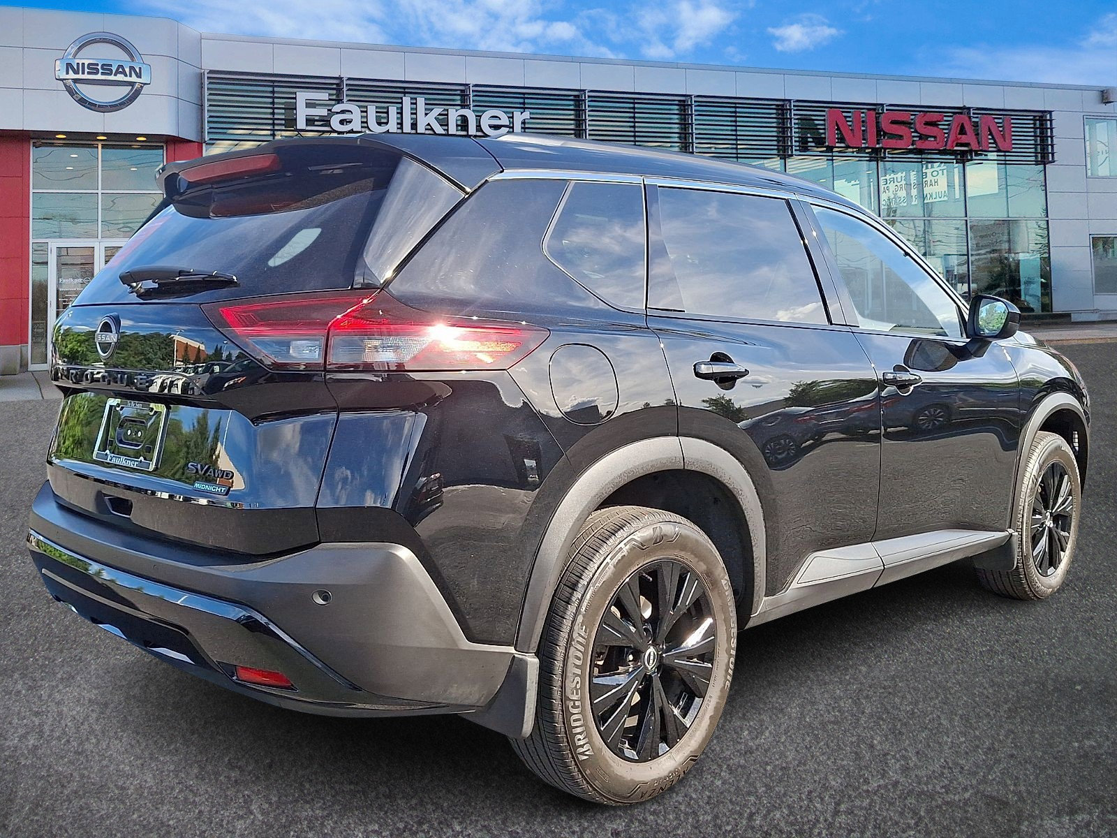 Certified 2023 Nissan Rogue SV w/ SV Premium B Package AWD/4WD image 6
