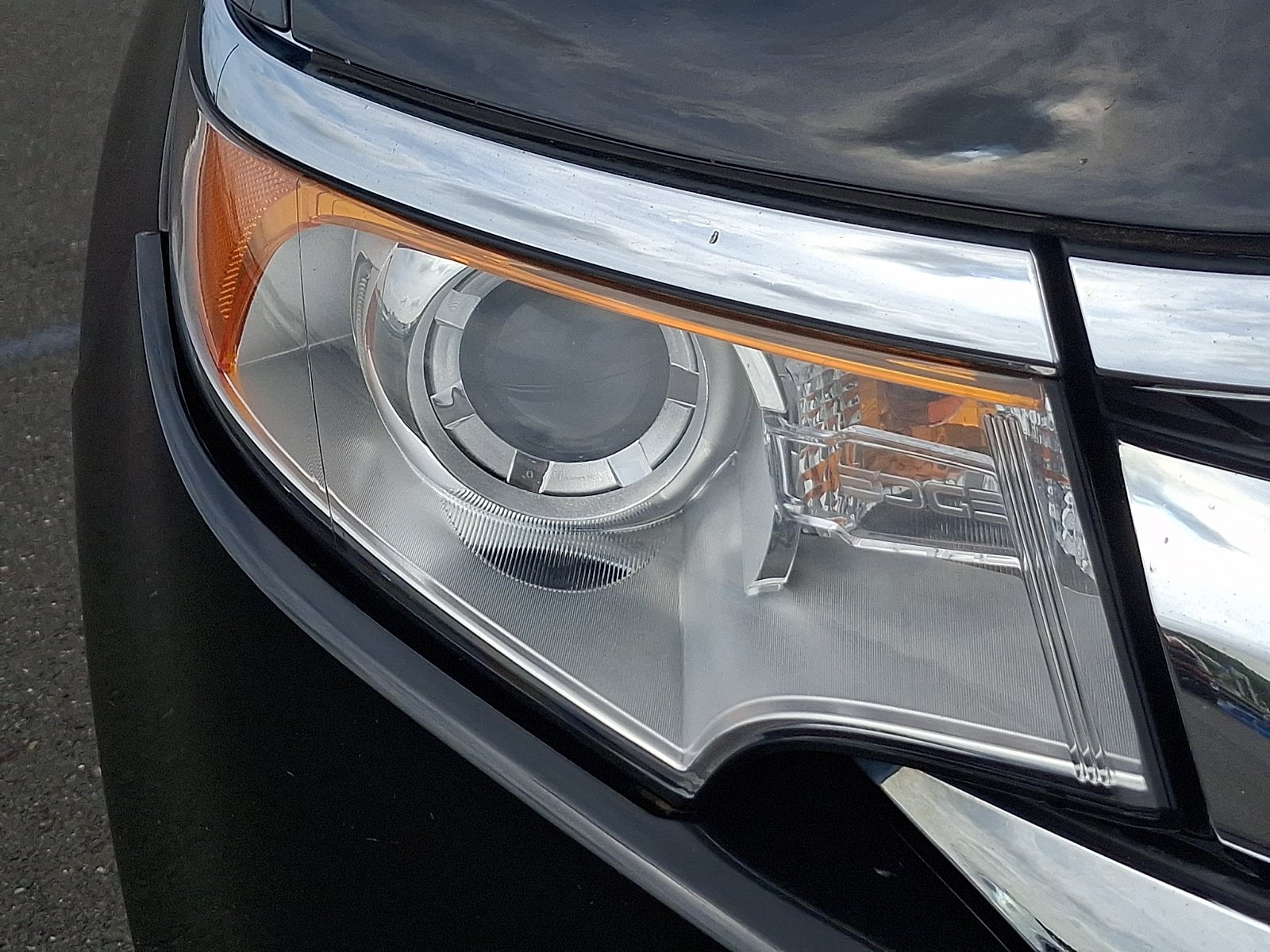 Used 2013 Ford Edge Limited AWD/4WD image 9