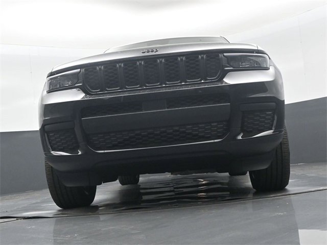 New 2025 Jeep Grand Cherokee L Altitude image 35