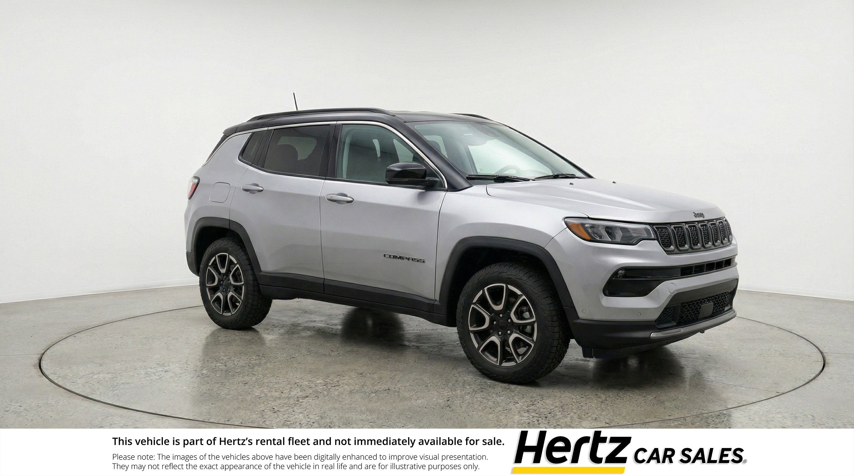 Used 2025 Jeep Compass Trailhawk image 1