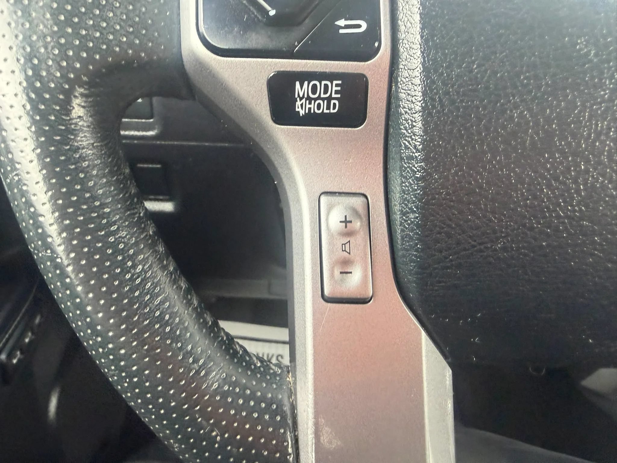 Used 2017 Toyota 4Runner Limited AWD/4WD image 12