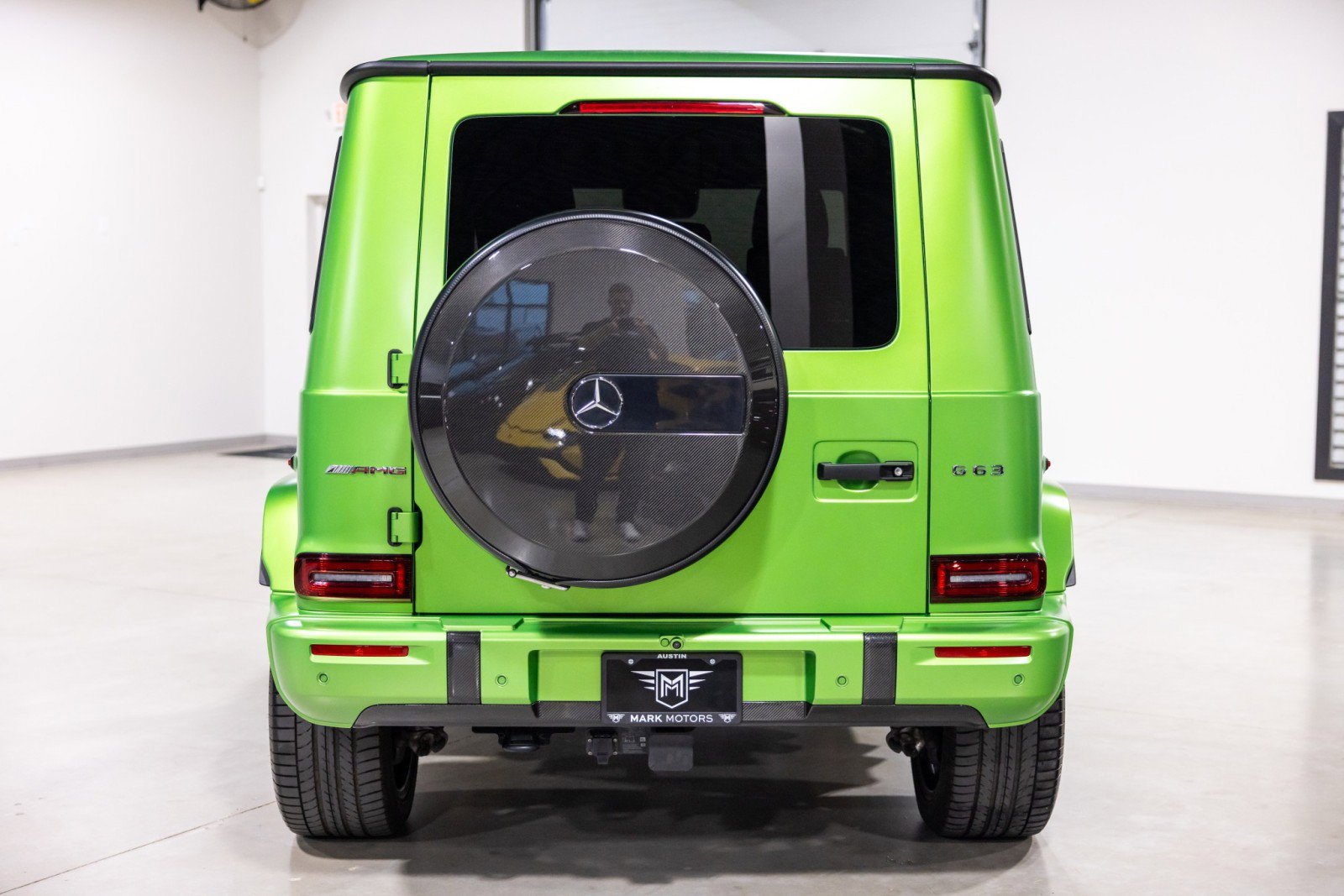 Used 2025 Mercedes-Benz G 63 AMG 4MATIC w/ AMG Carbon Fiber Package image 8