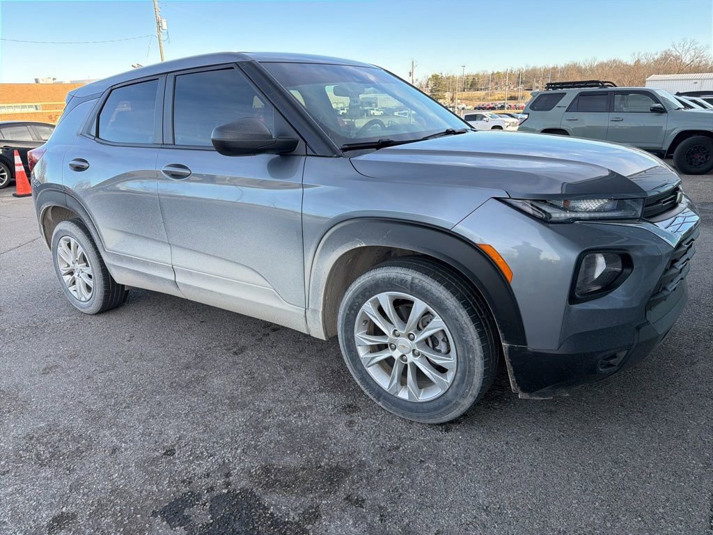 Used 2021 Chevrolet TrailBlazer LS image 2