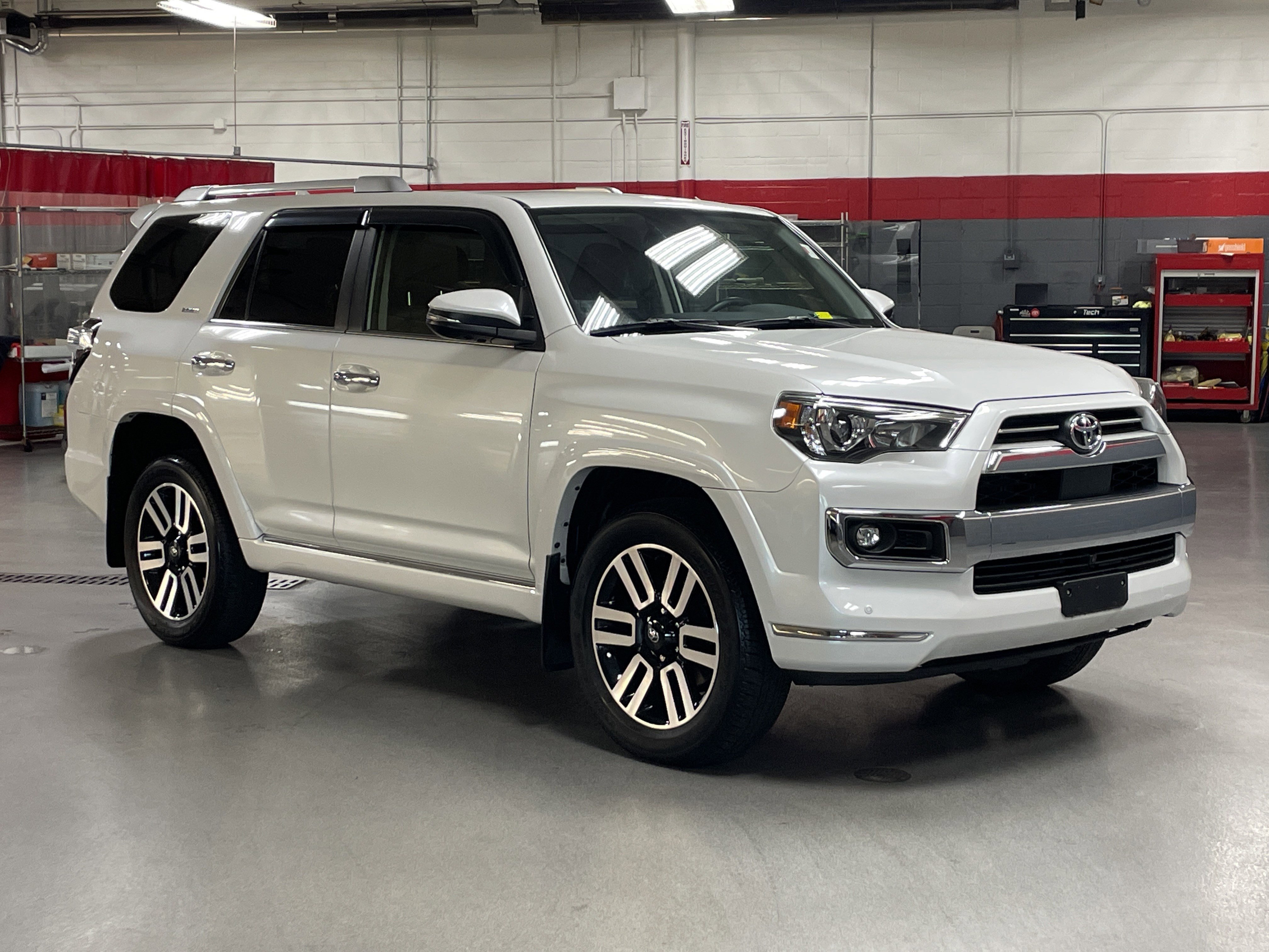 Used 2024 Toyota 4Runner Limited image 2