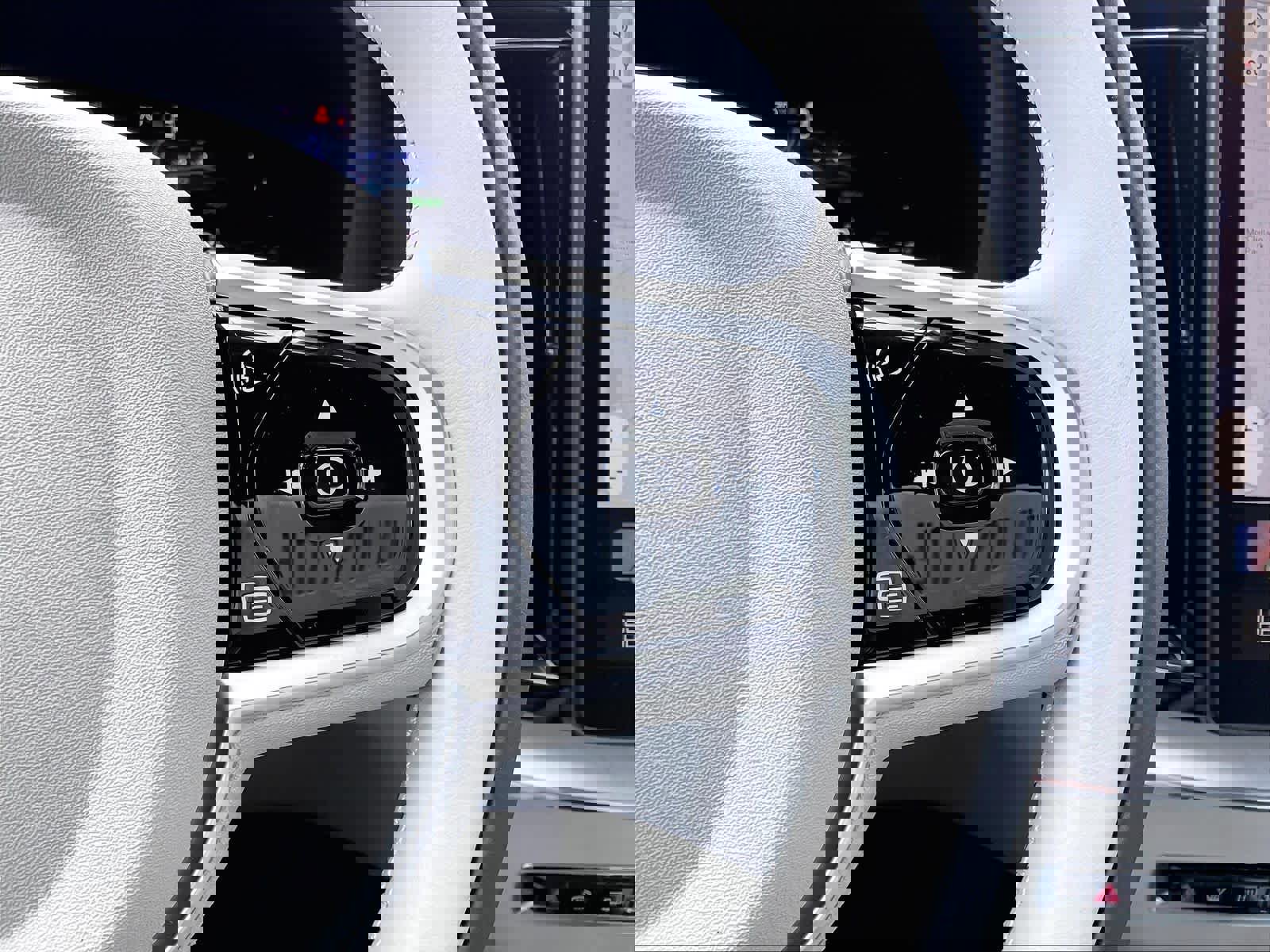 New 2026 Volvo XC60 T8 Ultra w/ Climate Package AWD/4WD image 18