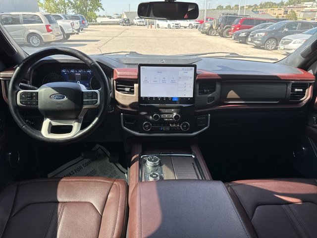 Used 2022 Ford Expedition Limited image 20