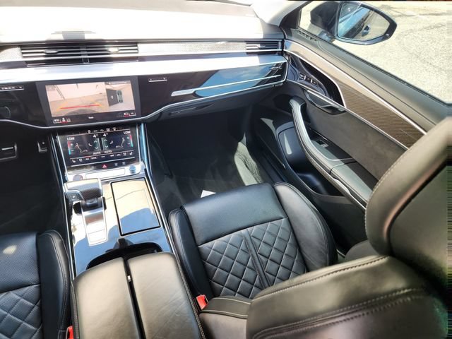 Used 2022 Audi S8 w/ S8 Comfort Plus Package AWD/4WD image 14