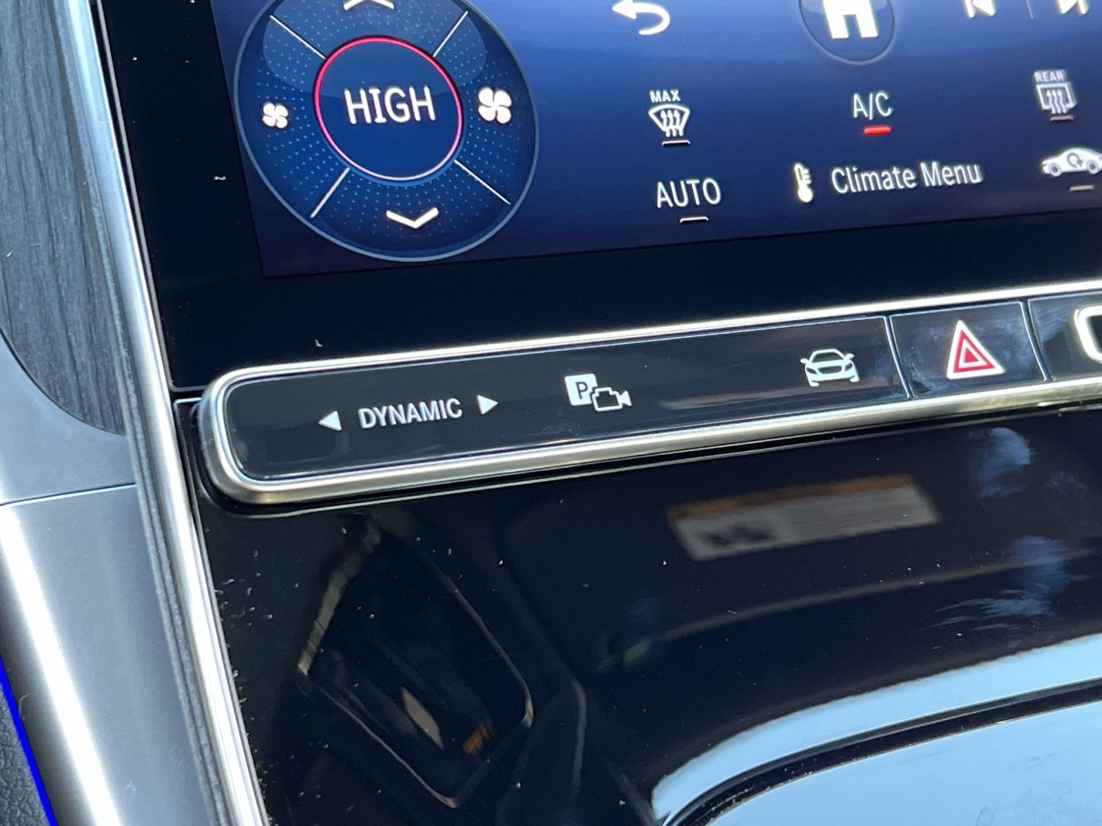 Certified 2026 Mercedes-Benz C 300 4MATIC Sedan image 32
