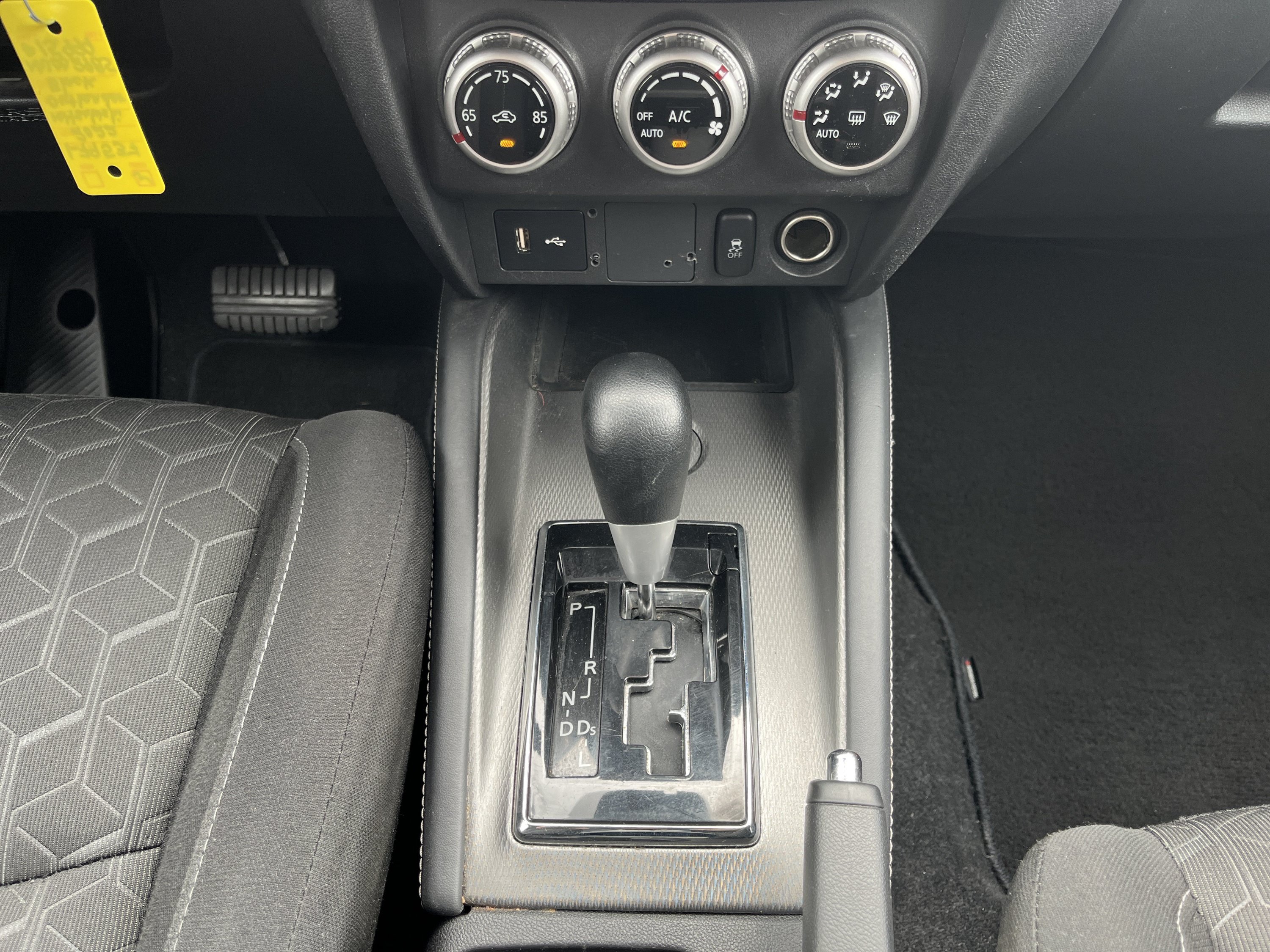 Used 2022 Mitsubishi Outlander Sport ES FWD image 27