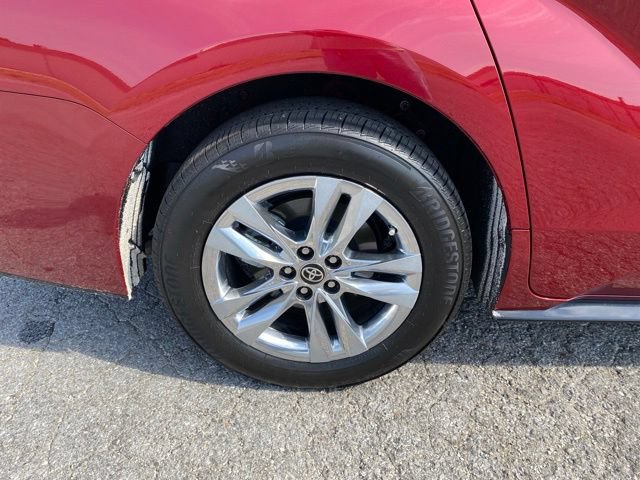 Certified 2024 Toyota Sienna Limited AWD/4WD image 28