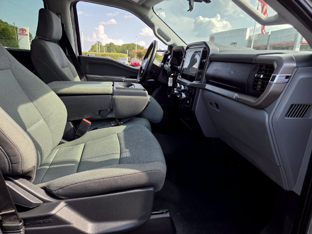 Used 2025 Ford F150 XLT w/ Equipment Group 301A Standard AWD/4WD image 13