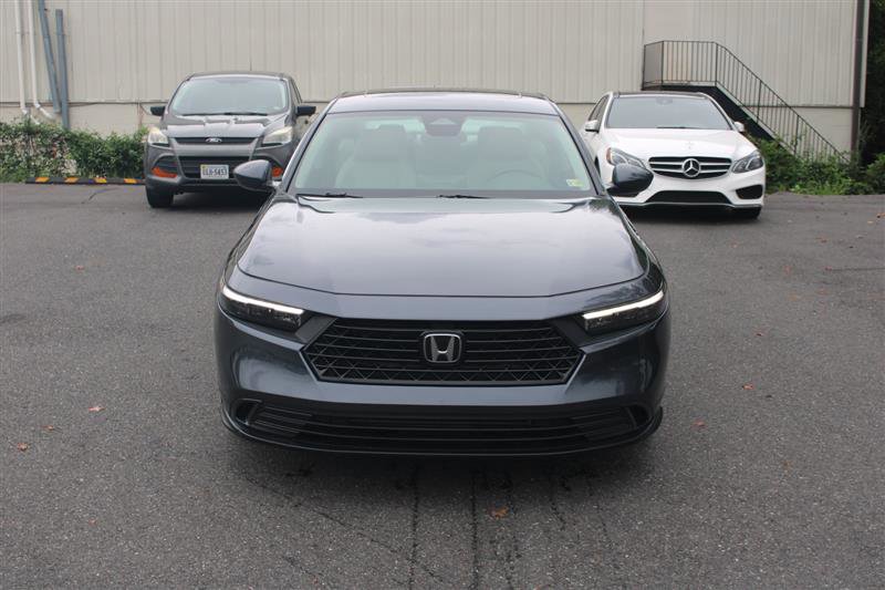 Used 2023 Honda Accord EX image 3