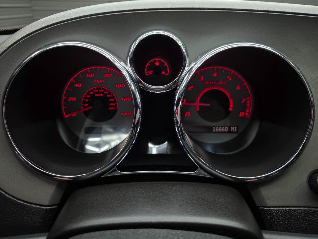 Used 2006 Pontiac Solstice Convertible w/ Premium Package RWD image 22