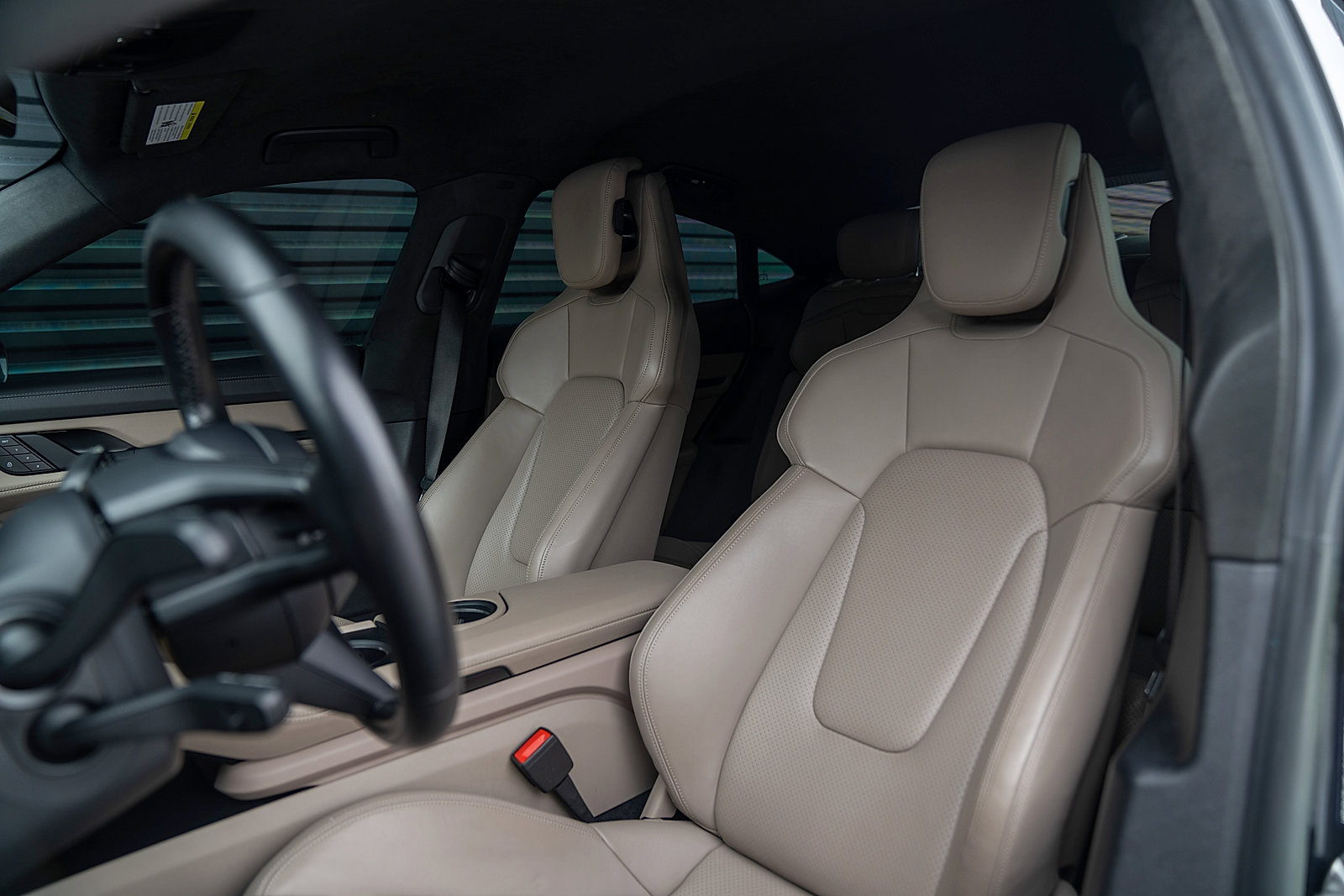 Certified 2023 Porsche Taycan GTS image 5