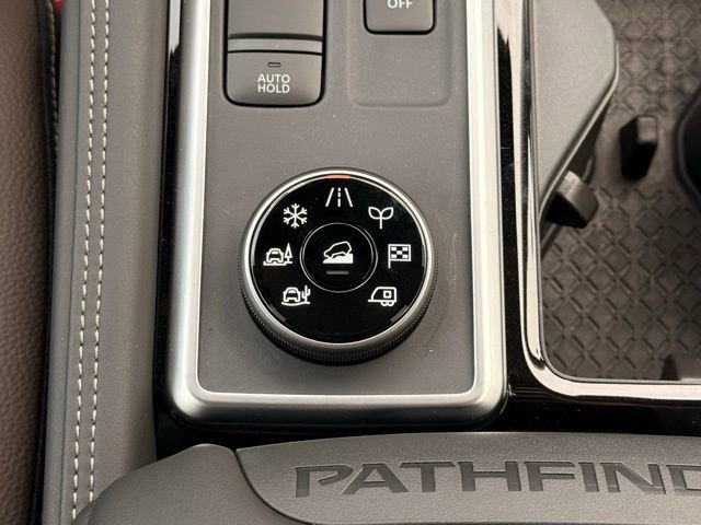 New 2026 Nissan Pathfinder Platinum image 31