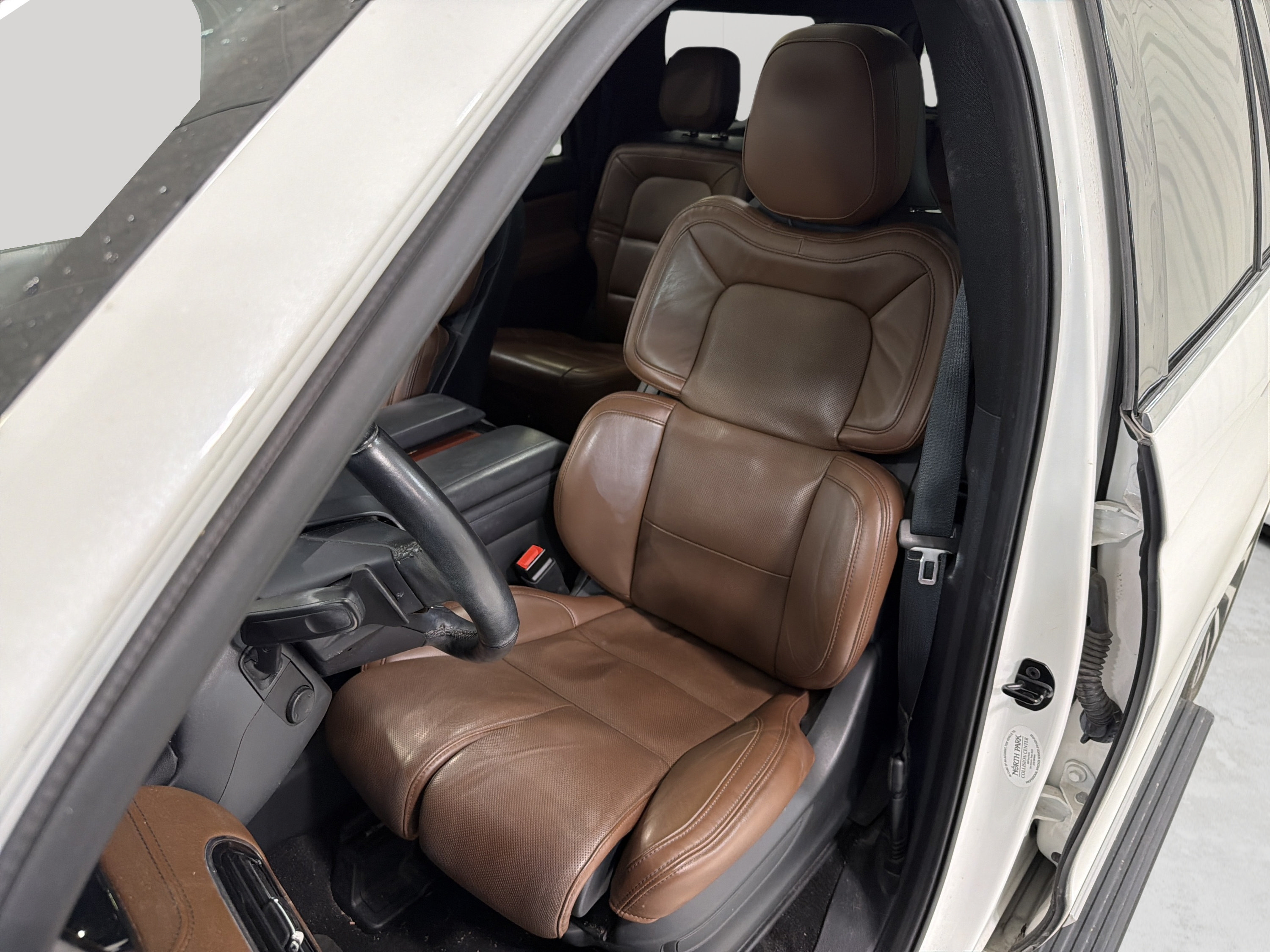 Used 2022 Lincoln Navigator L Reserve RWD image 10