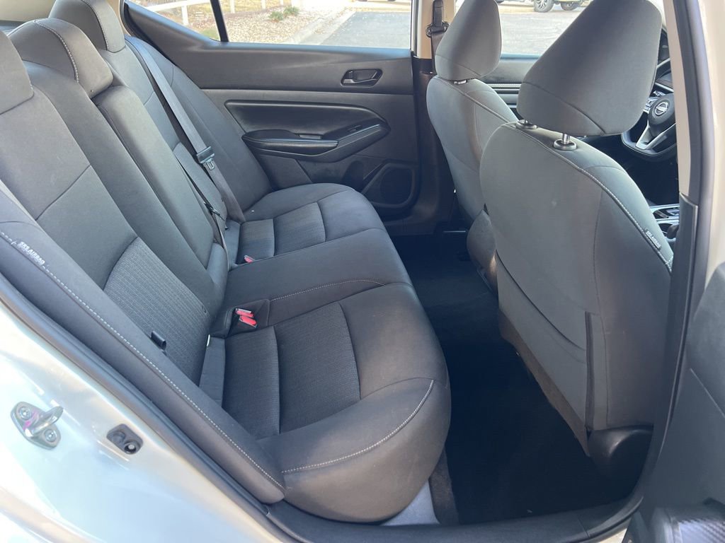 Used 2024 Nissan Altima 2.5 SV image 14