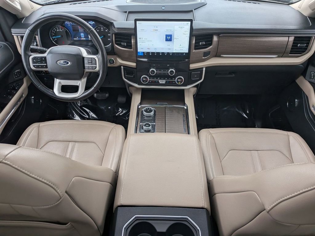 Used 2024 Ford Expedition Limited image 32