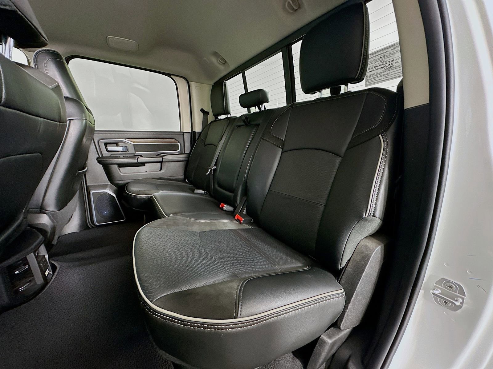 Used 2024 RAM 2500 Laramie AWD/4WD image 25