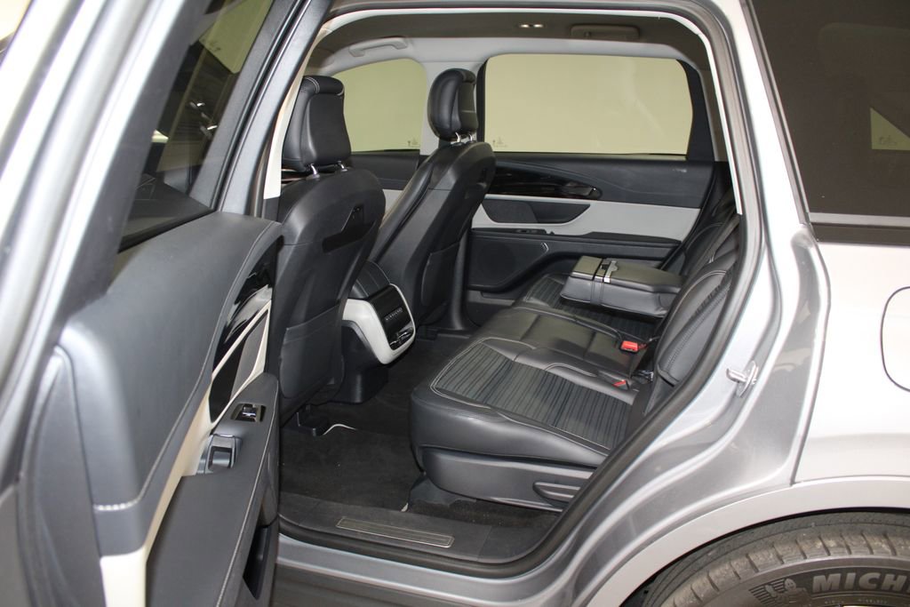 Used 2024 Lincoln Nautilus Reserve image 27