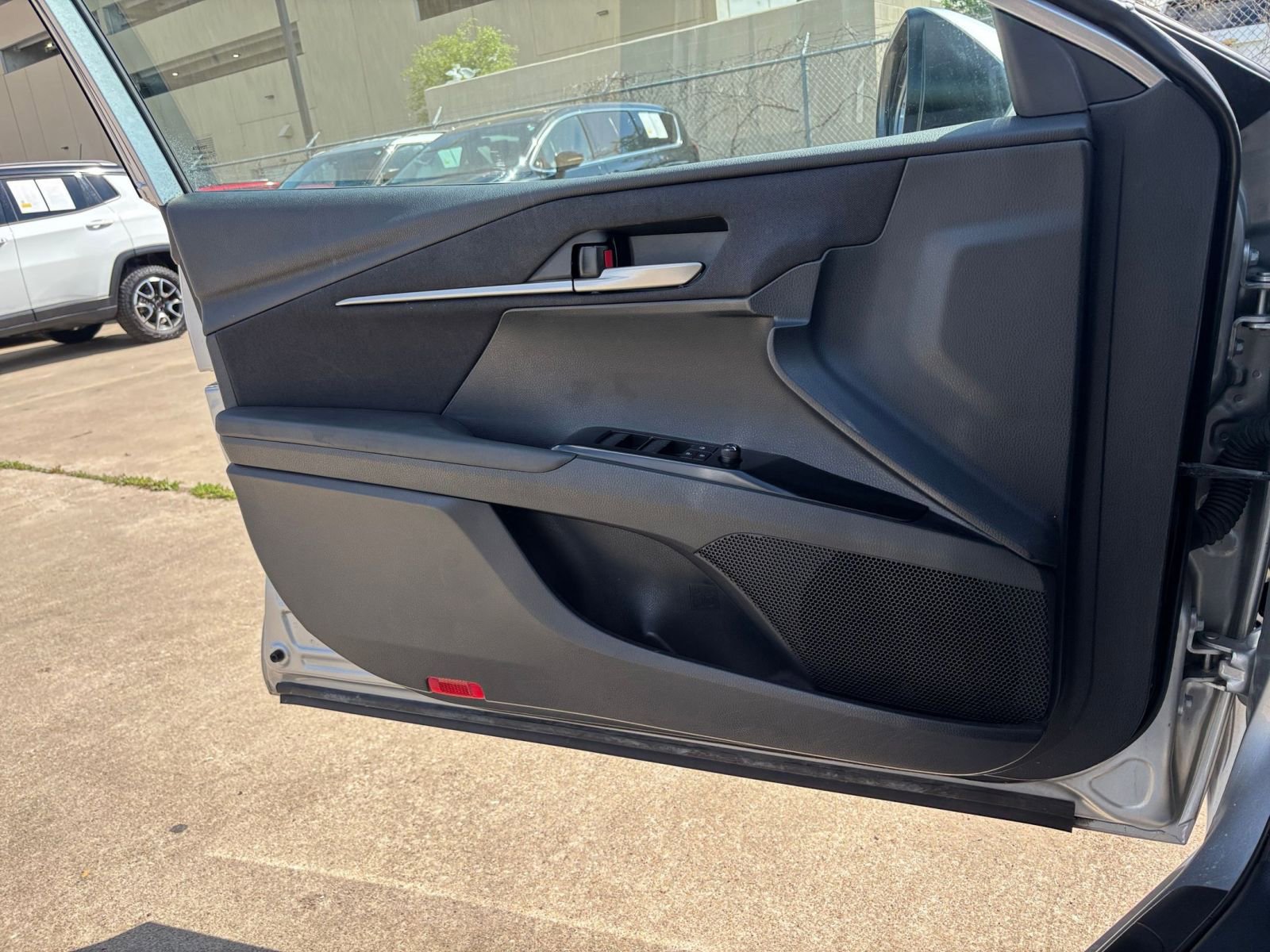 Used 2025 Toyota Camry LE image 18