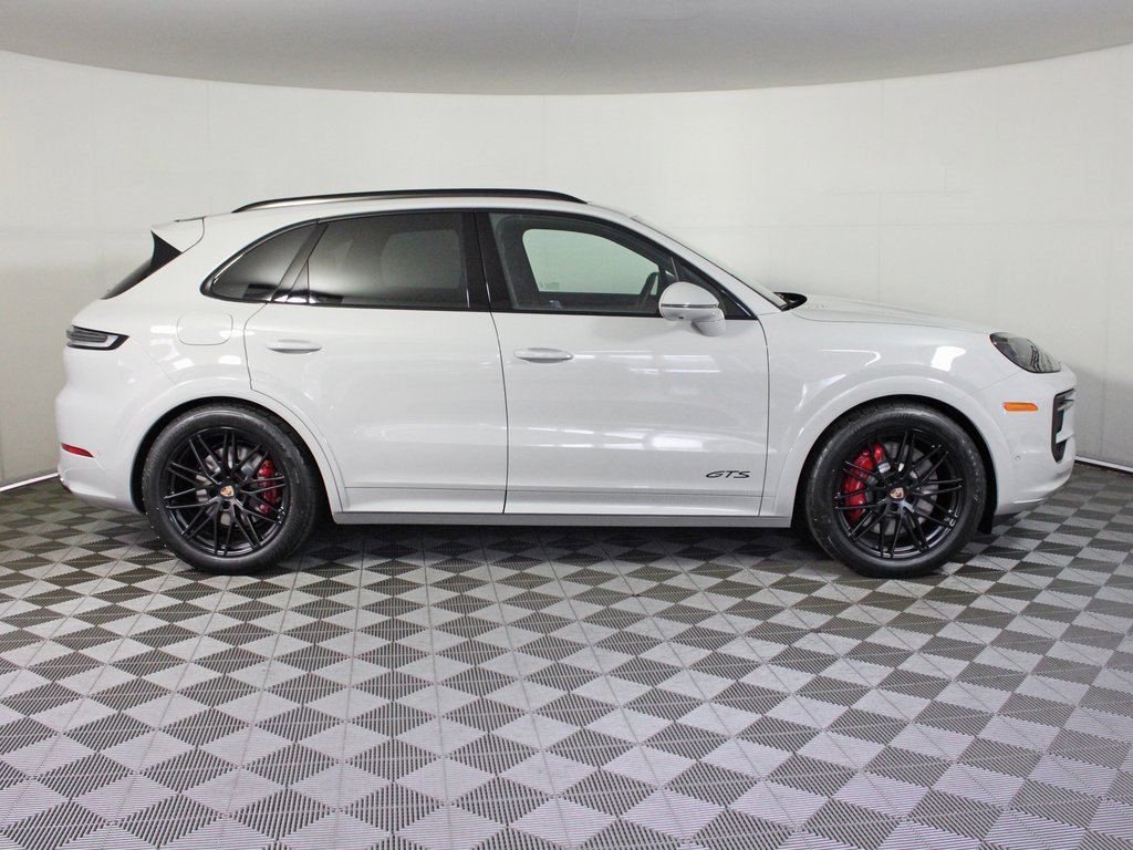 New 2026 Porsche Cayenne GTS image 8