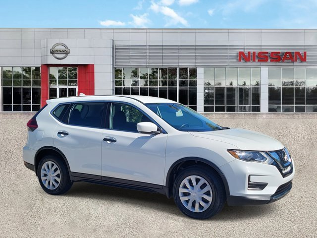 Used 2020 Nissan Rogue S image 2