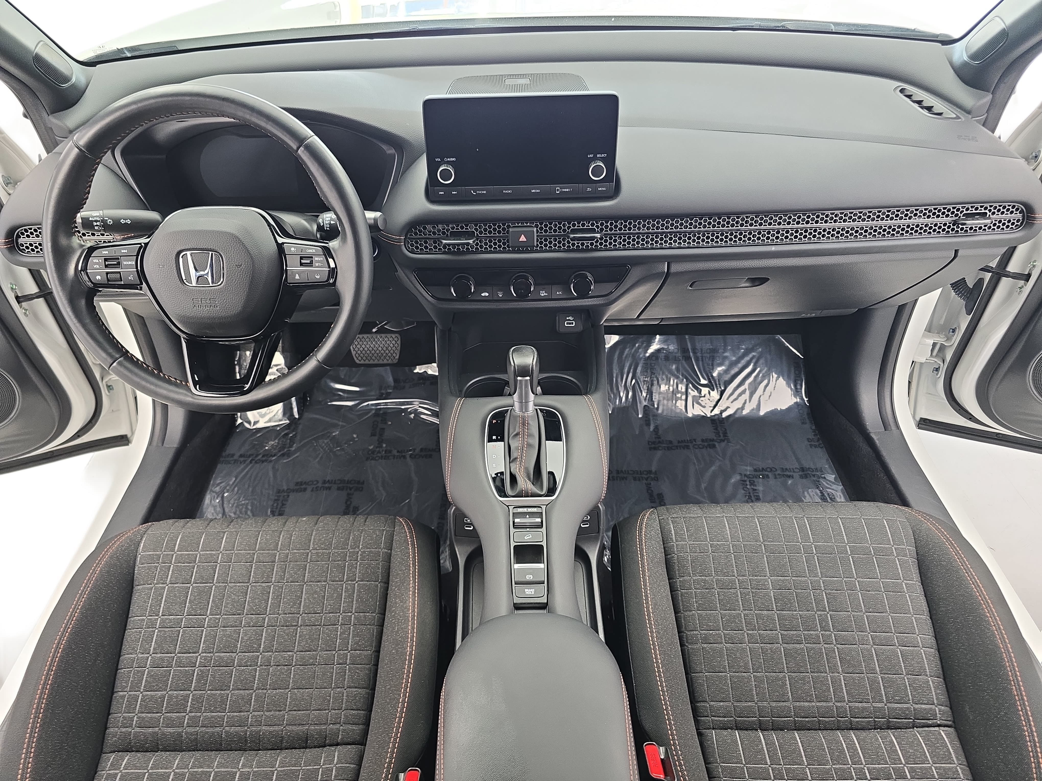 Used 2025 Honda HR-V Sport image 9