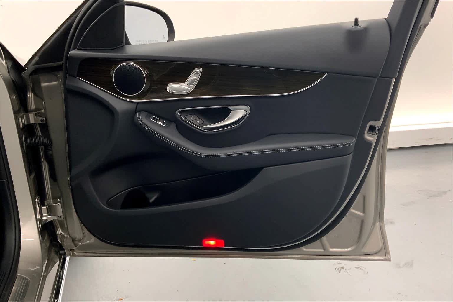 Used 2019 Mercedes-Benz C 300 Sedan image 26
