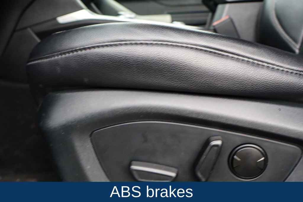 Used 2023 Ford Explorer Limited image 11