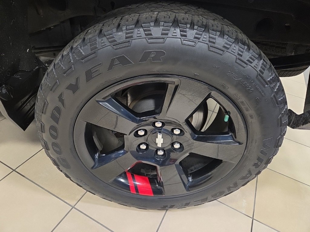 Used 2018 Chevrolet Silverado 1500 LTZ Z71 w/ Redline Edition image 10