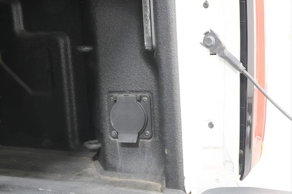 Used 2023 GMC Sierra 2500 Denali w/ Denali Ultimate Package image 39