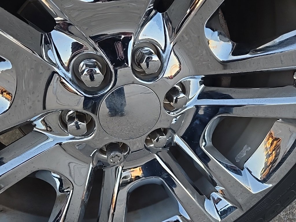 Used 2007 Cadillac Escalade EXT w/ Information Package image 35