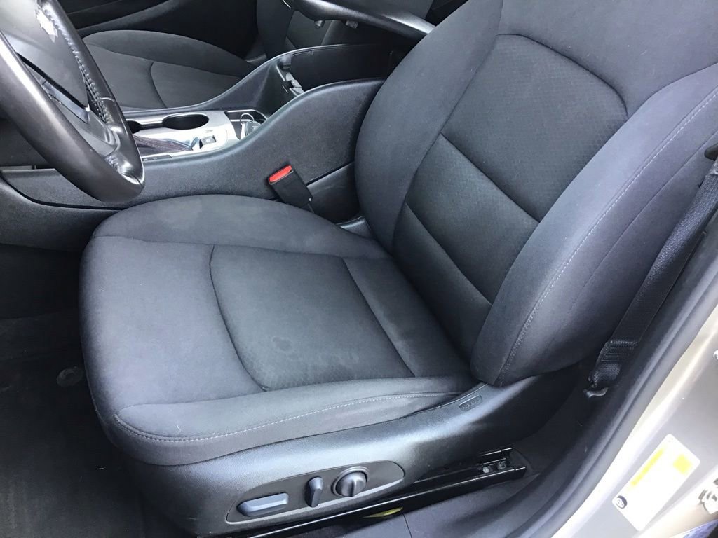 Used 2022 Chevrolet Malibu RS image 8