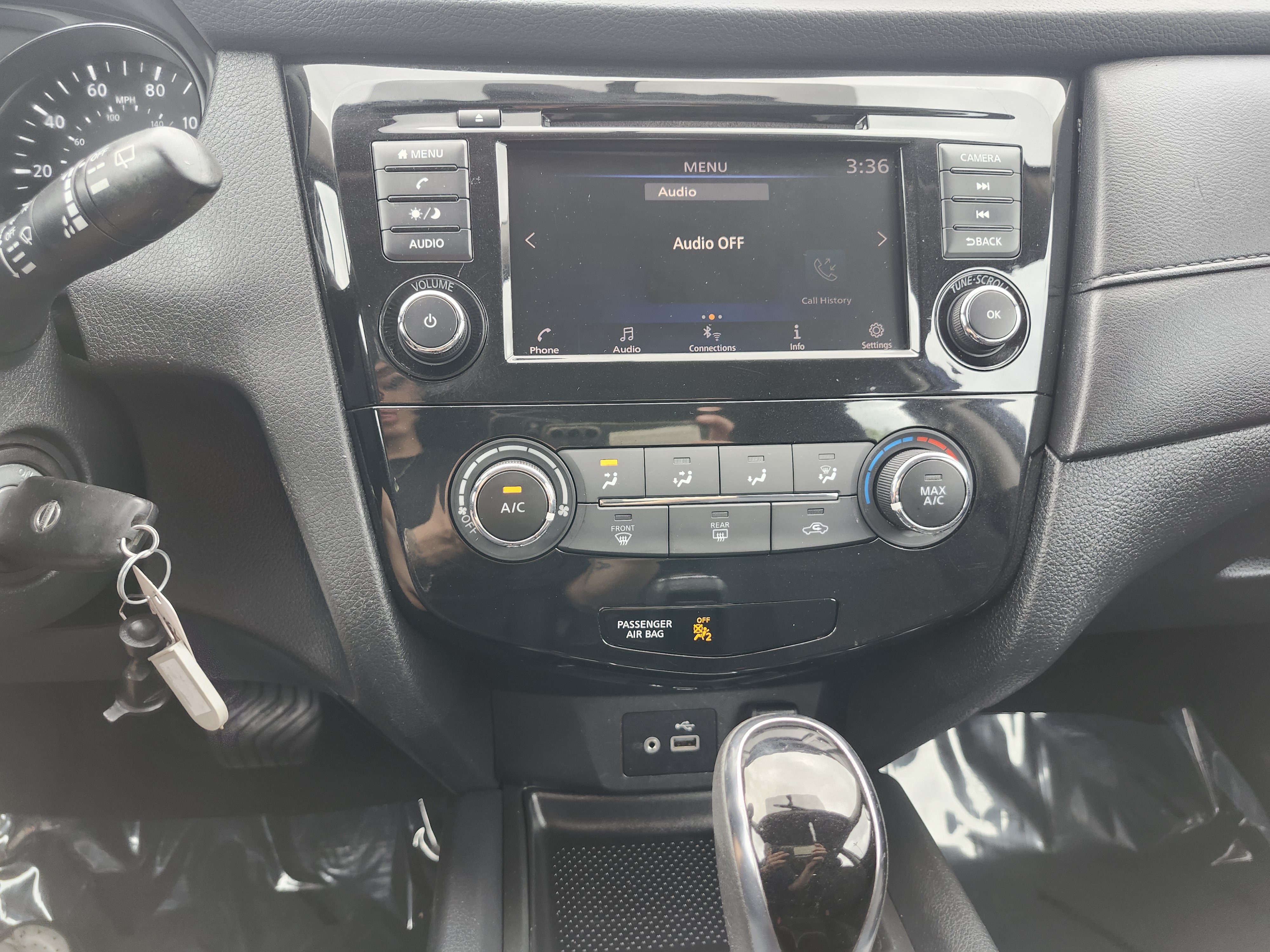 Used 2018 Nissan Rogue S FWD image 27