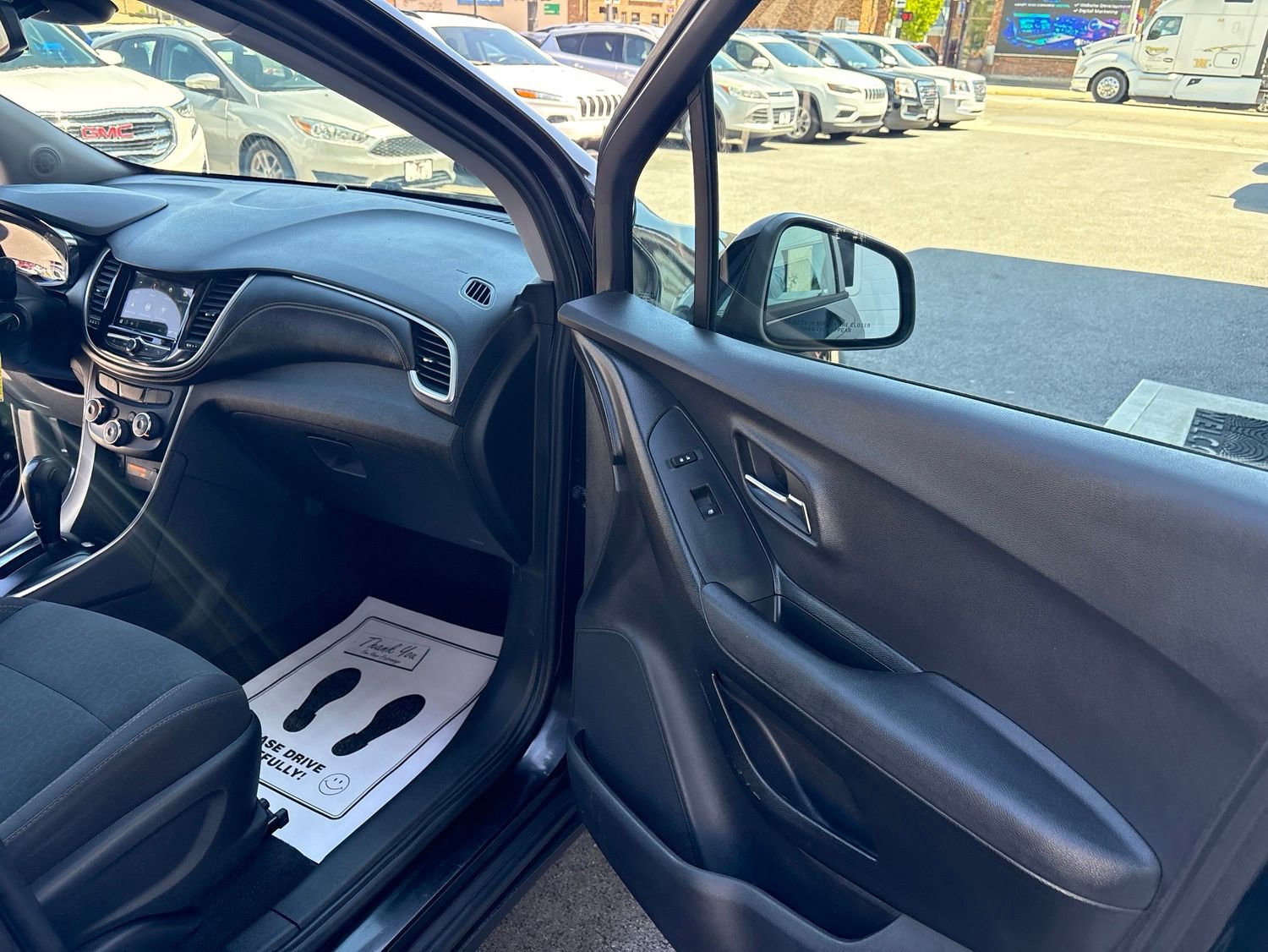 Used 2018 Chevrolet Trax LS FWD image 17