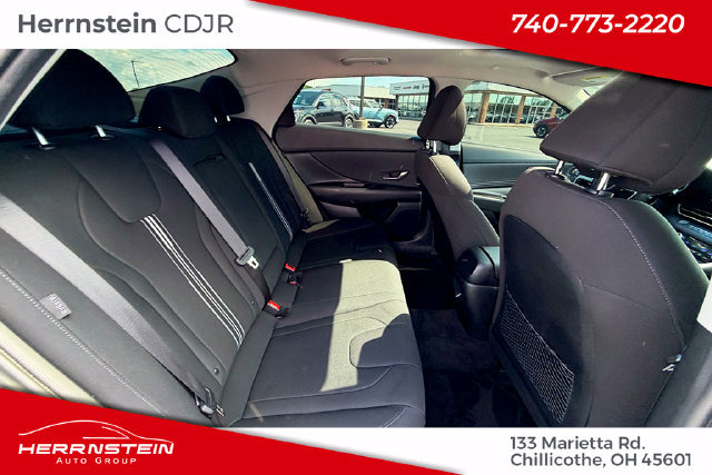 Used 2024 Hyundai Elantra SEL w/ Convenience Package FWD image 24