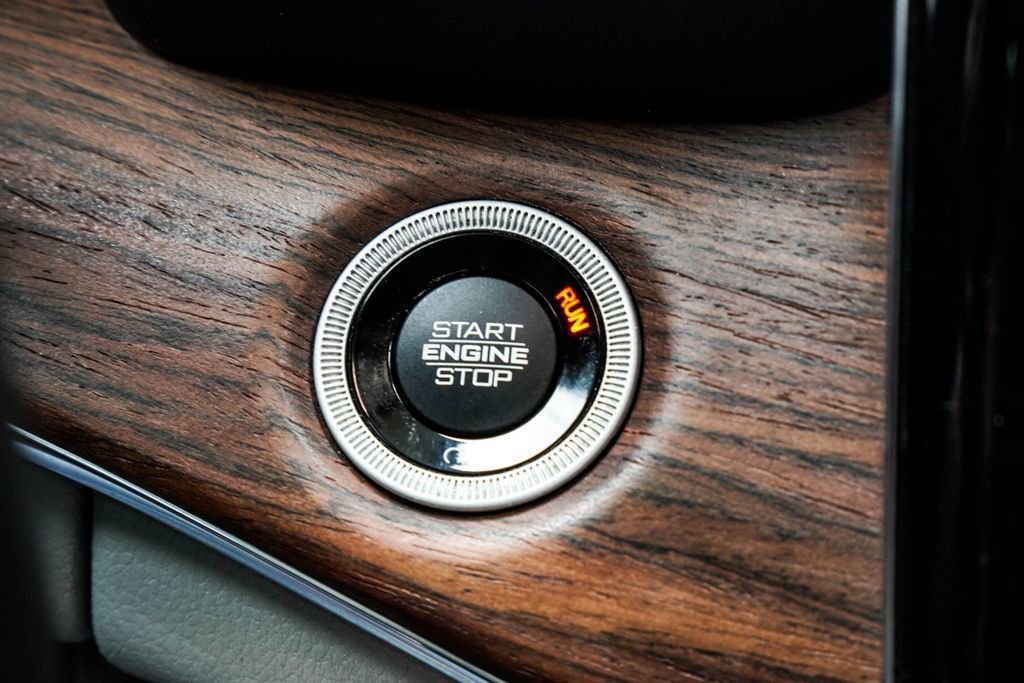 Used 2023 Jeep Grand Cherokee L Summit w/ Advanced Protech Group IV image 37