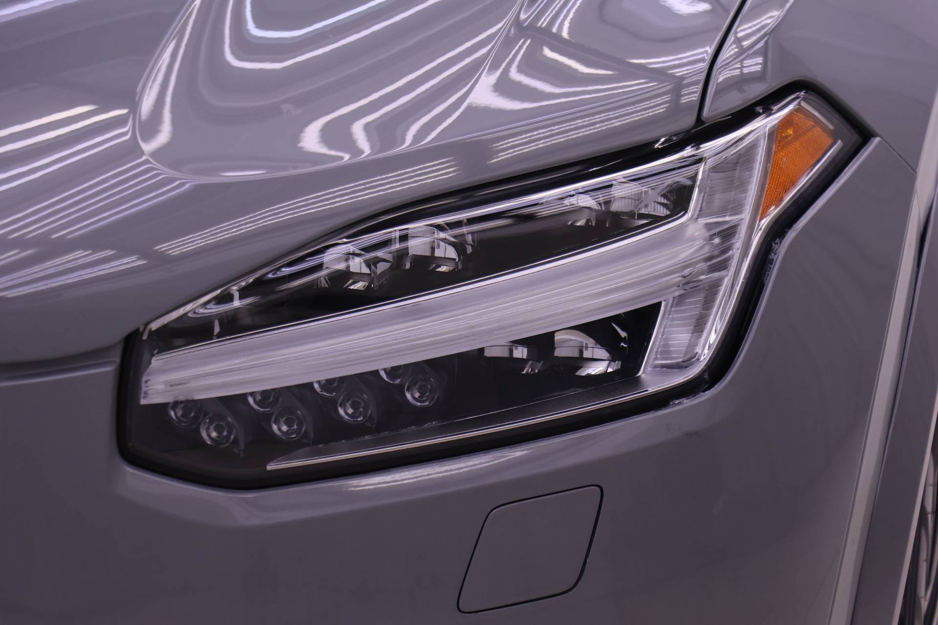 Certified 2025 Volvo XC90 T8 Plus w/ Protection Package Premier AWD/4WD image 25