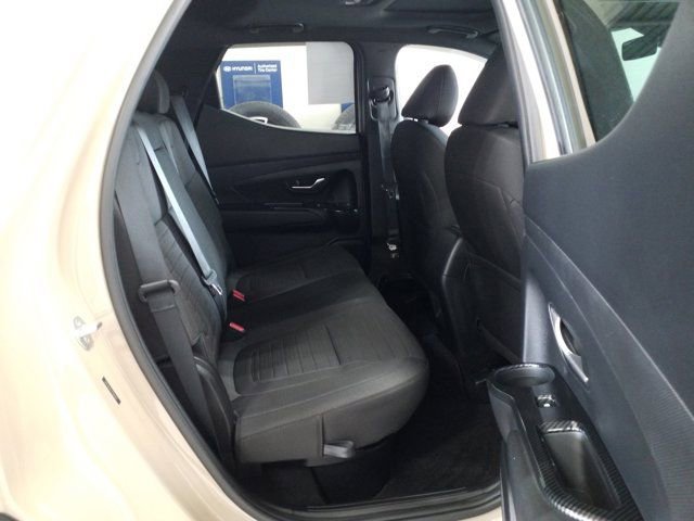 Used 2023 Hyundai Santa Cruz SEL Premium AWD/4WD image 14