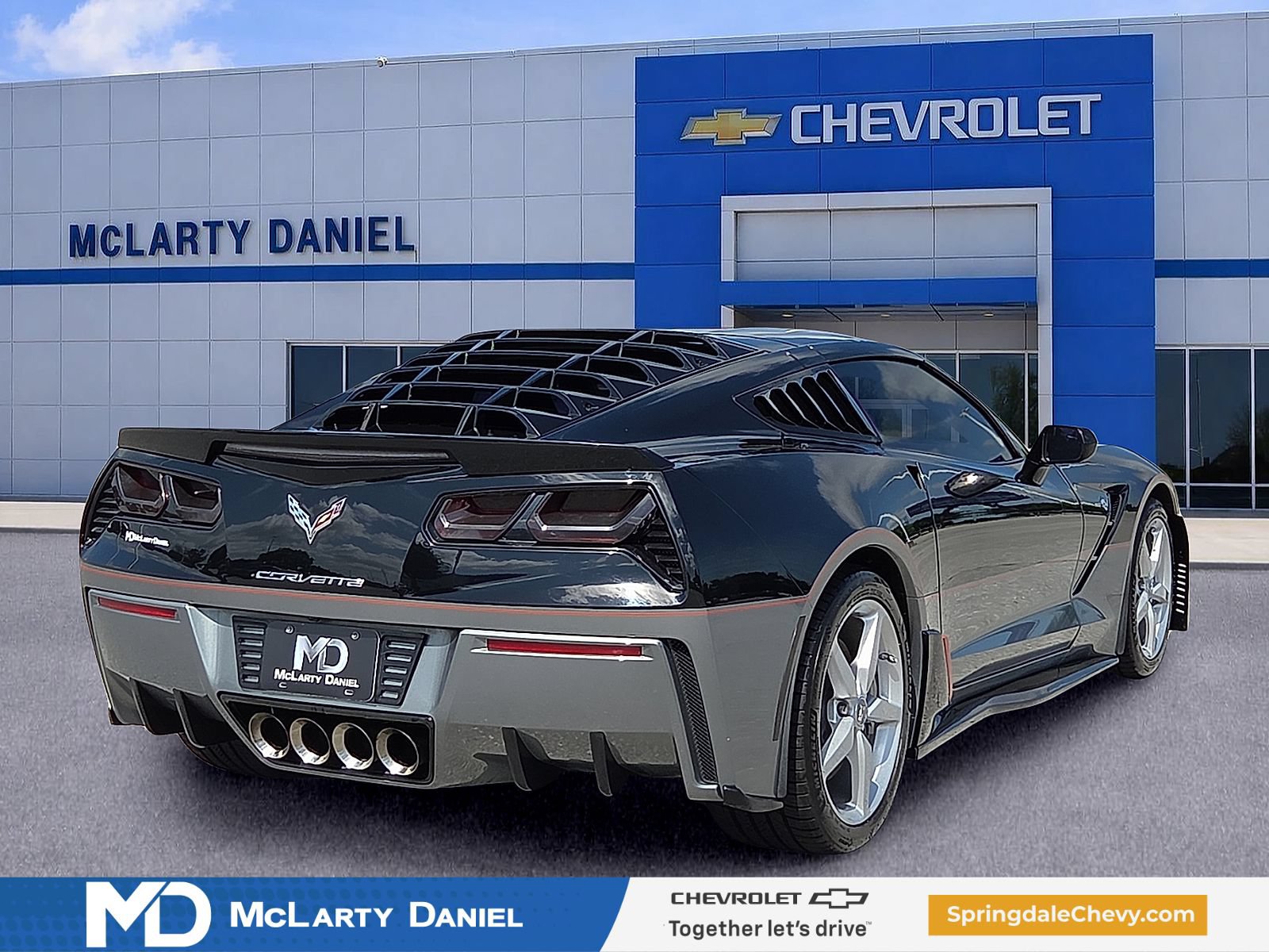 Used 2015 Chevrolet Corvette Stingray Coupe w/ 2LT Preferred Equipment Group RWD image 5