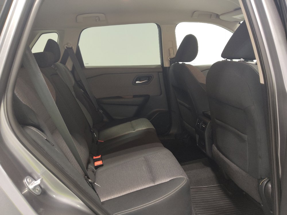 Used 2021 Nissan Rogue SV AWD/4WD image 19