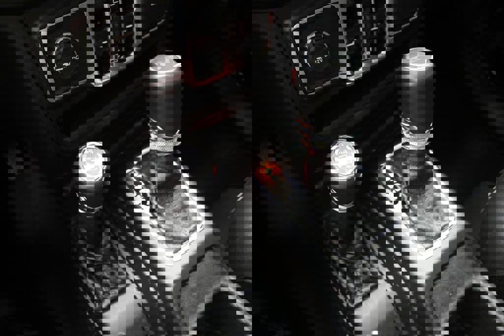 Used 2022 Jeep Wrangler Unlimited Sahara image 24