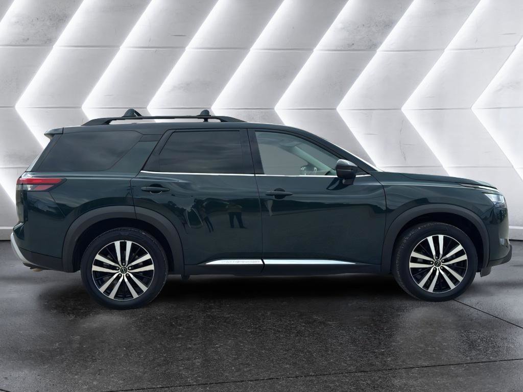 Used 2023 Nissan Pathfinder Platinum image 8